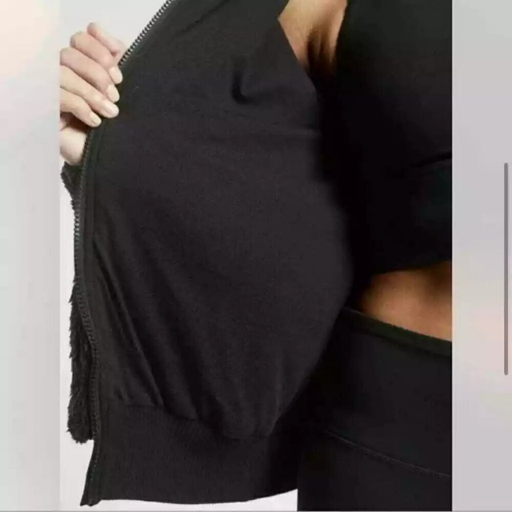 ATHLETA Willow Fleece Sherpa Jacket Women's S Small Black Fuzzy Bomber 599478 - Picture 3 of 16